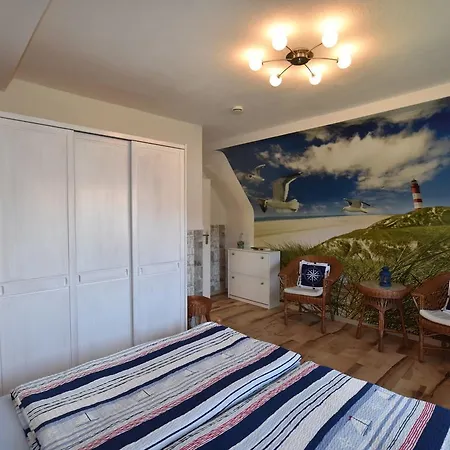 Gorgeous Beachfront In Апартаменты