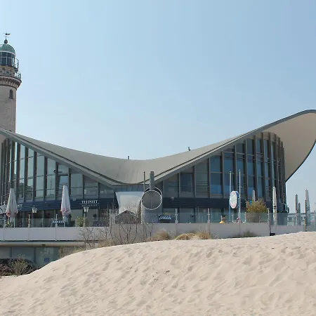 Gorgeous Beachfront In Апартаменты