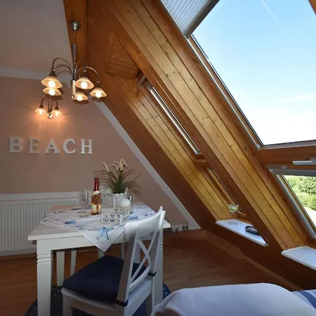 Gorgeous Beachfront In Апартаменты *